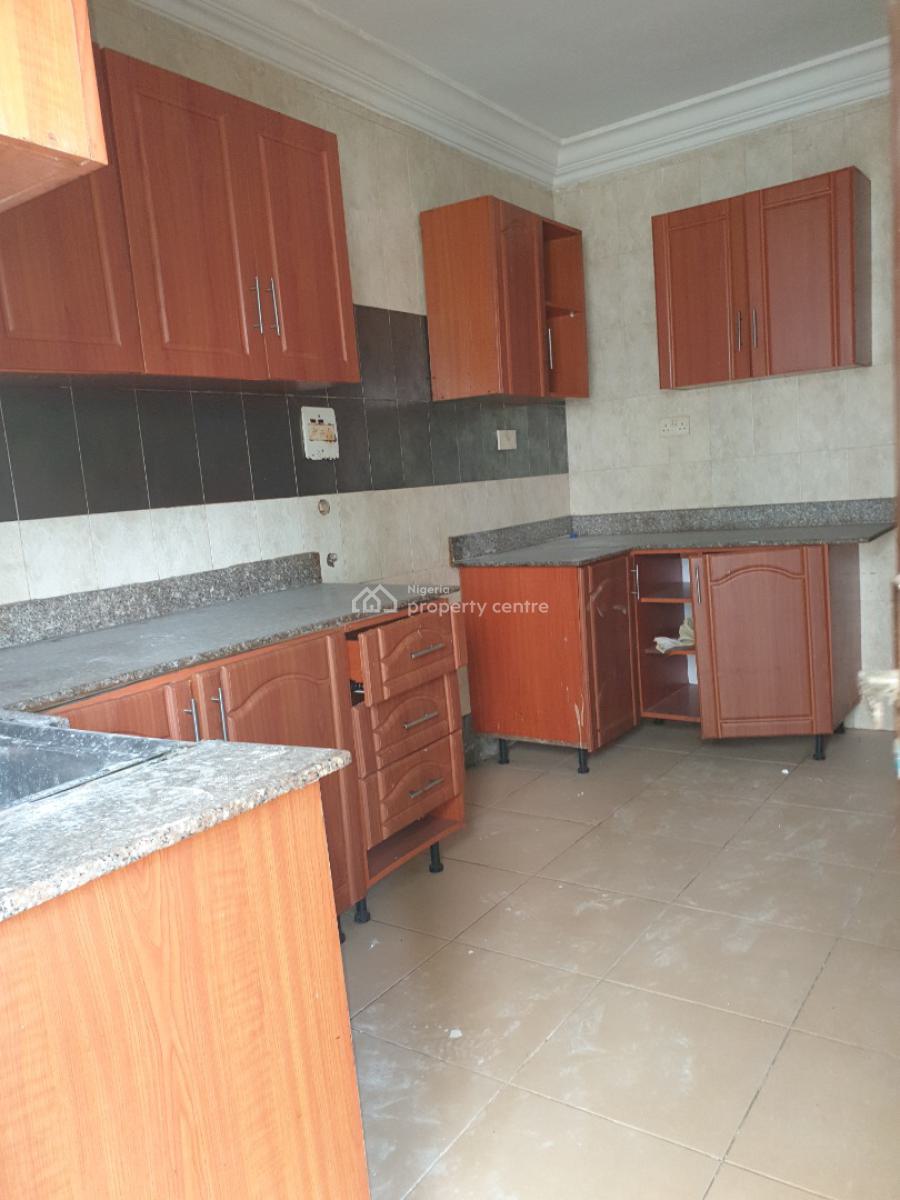 Spacious 3 Bedroom Flat, Idado Estate, Lekki, Lagos, Flat / Apartment for Rent