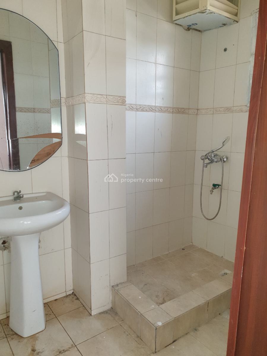 Spacious 3 Bedroom Flat, Idado Estate, Lekki, Lagos, Flat / Apartment for Rent
