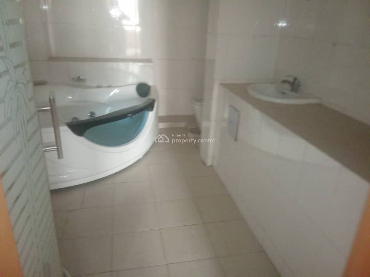 4-bedroom Terrace House with 1-room Bq Video Available, Area 11, Garki, Abuja, Terraced Duplex for Sale