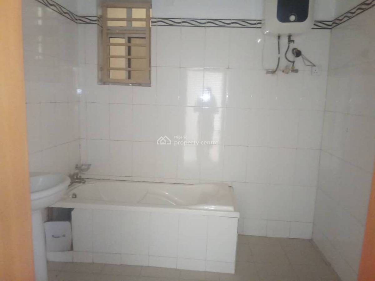 4-bedroom Terrace House with 1-room Bq Video Available, Area 11, Garki, Abuja, Terraced Duplex for Sale