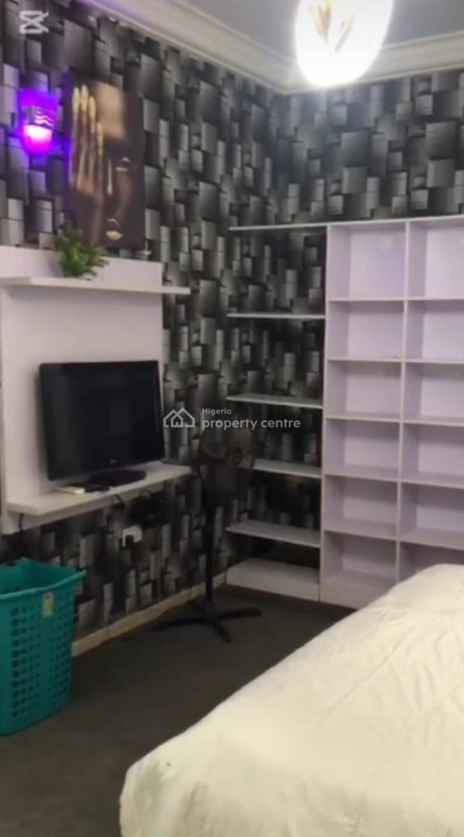 Fully Furnished and Serviced 1 Bedroom Flat, Gwarinpa, Abuja, Flat / Apartment for Rent