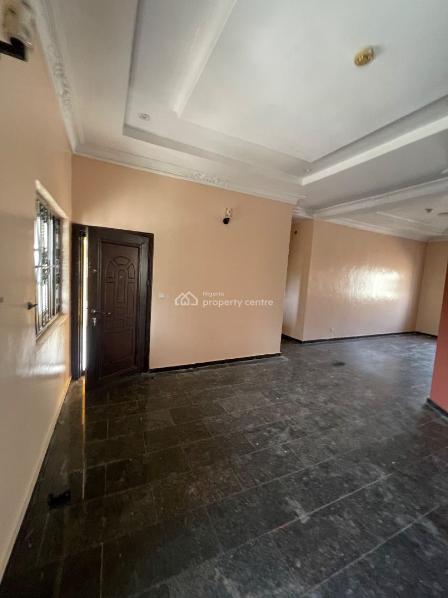Newly Renovated 3-bedroom Flat, Lekki Right By Pinnacle, Lekki Phase 1, Lekki, Lagos, Flat / Apartment for Rent