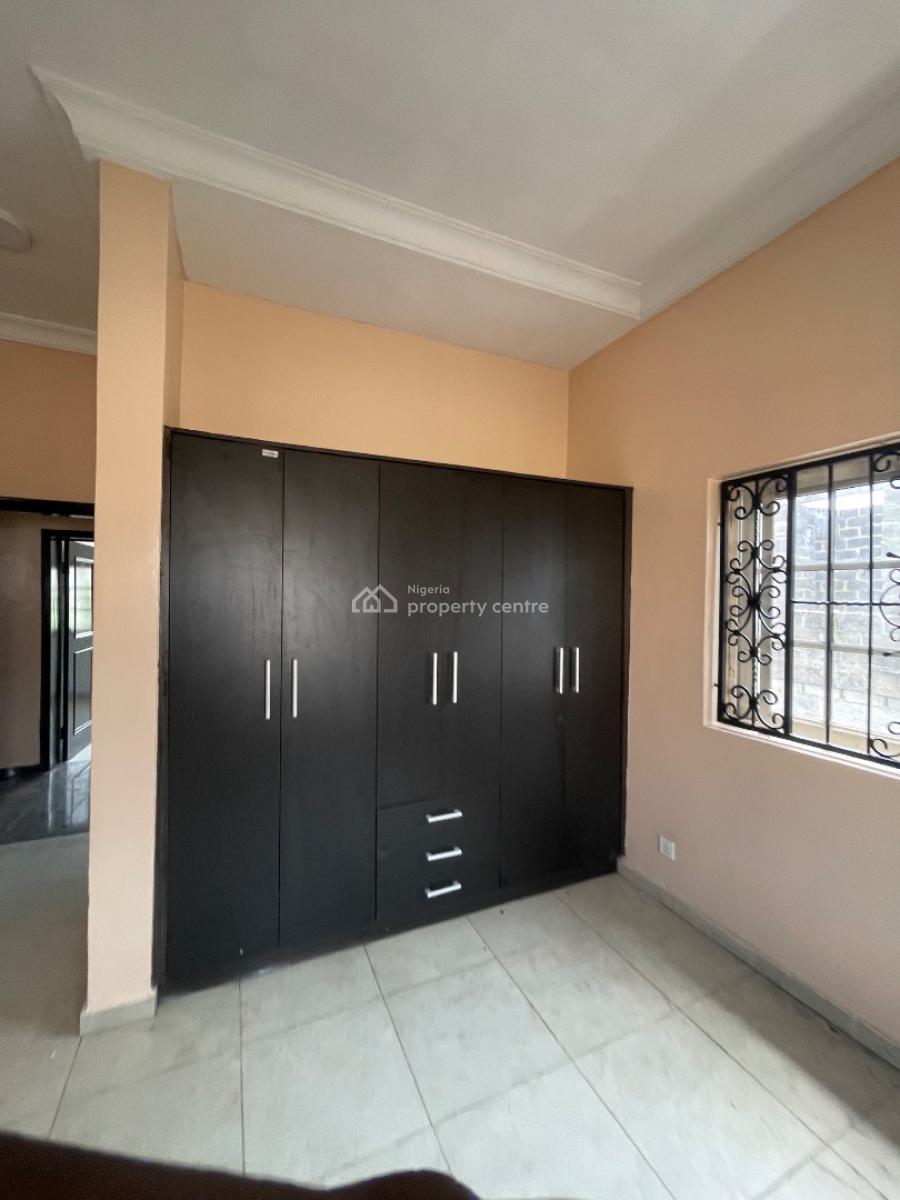 Newly Renovated 3-bedroom Flat, Lekki Right By Pinnacle, Lekki Phase 1, Lekki, Lagos, Flat / Apartment for Rent
