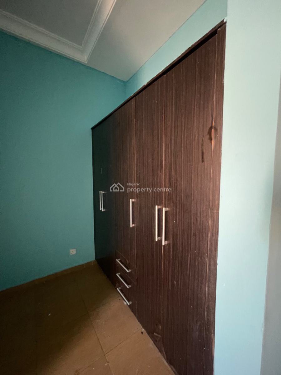 Newly Renovated 3-bedroom Flat, Lekki Right By Pinnacle, Lekki Phase 1, Lekki, Lagos, Flat / Apartment for Rent