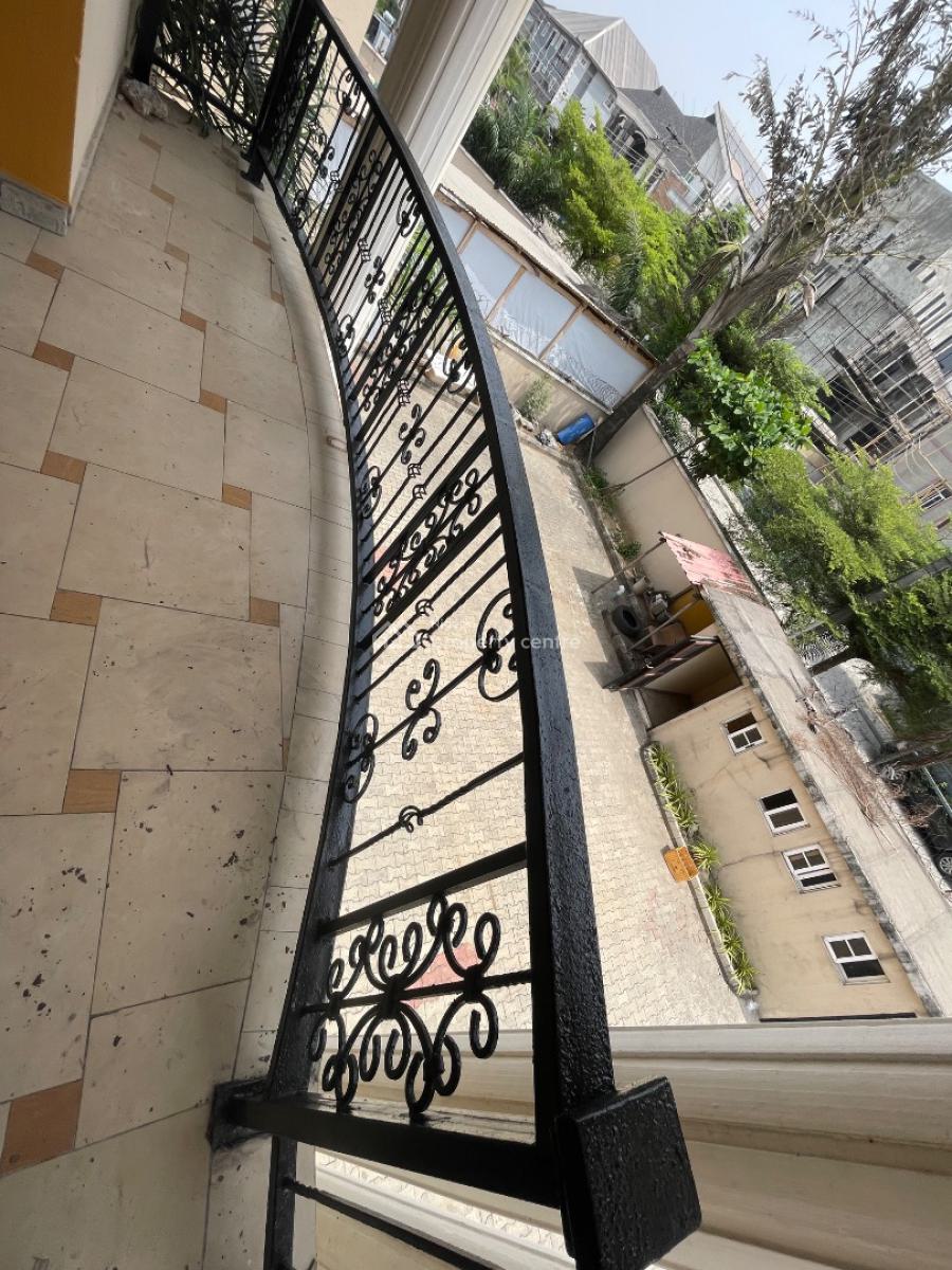 Newly Renovated 3-bedroom Flat, Lekki Right By Pinnacle, Lekki Phase 1, Lekki, Lagos, Flat / Apartment for Rent