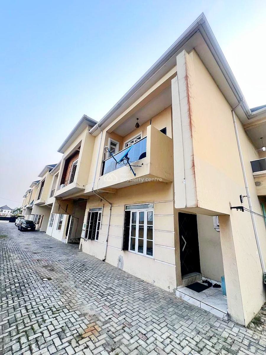 Modern 4-bedroom Terrace Duplex with Bq, Ikota, Lekki, Lagos, Terraced Duplex for Rent