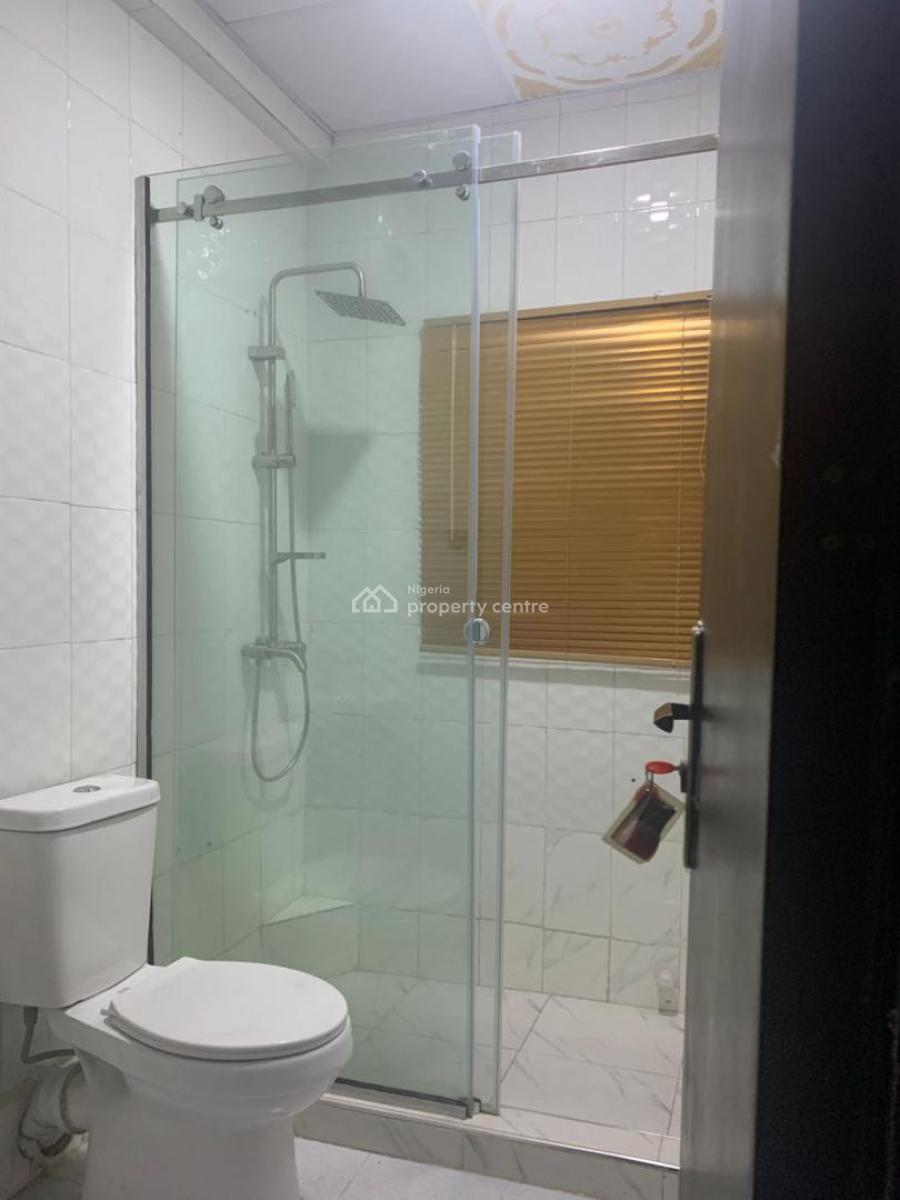 3 Bedrooms Flat (2nd Floor) Apartment, Surulere, Lagos, Flat / Apartment for Rent