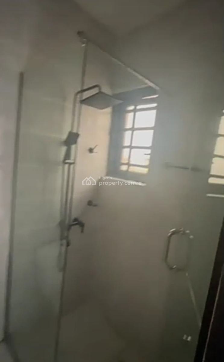 Modern and Serviced  2 Bedroom Penthouse Apartment, Ologolo, Lekki, Lagos, Flat / Apartment for Rent