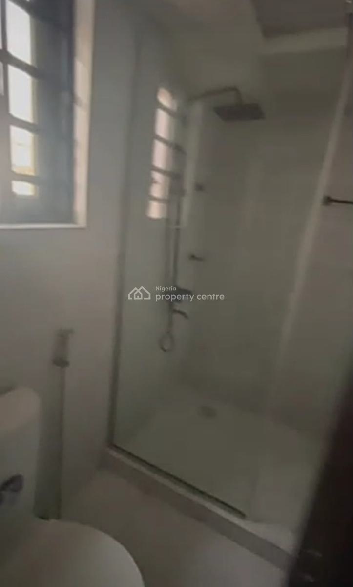 Modern and Serviced  2 Bedroom Penthouse Apartment, Ologolo, Lekki, Lagos, Flat / Apartment for Rent