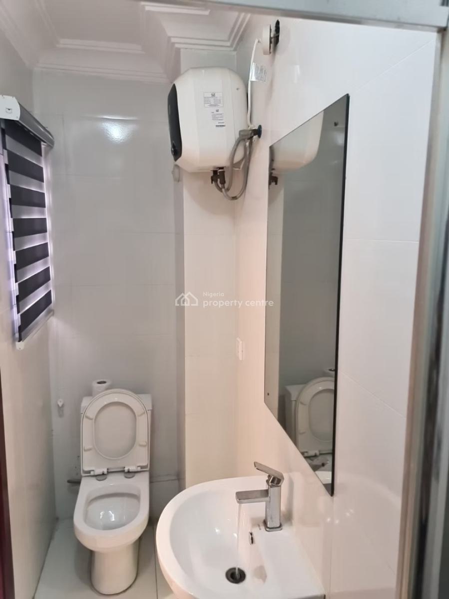 Nicely Furnished 2 Bedroom Apartment, Lekki Phase 1, Lekki, Lagos, Flat / Apartment Short Let