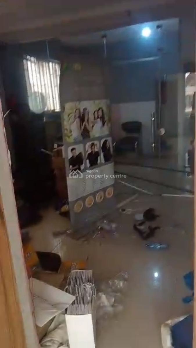 Shop Space (1st Floor), Allen Avenue, Ikeja, Lagos, Shop for Rent