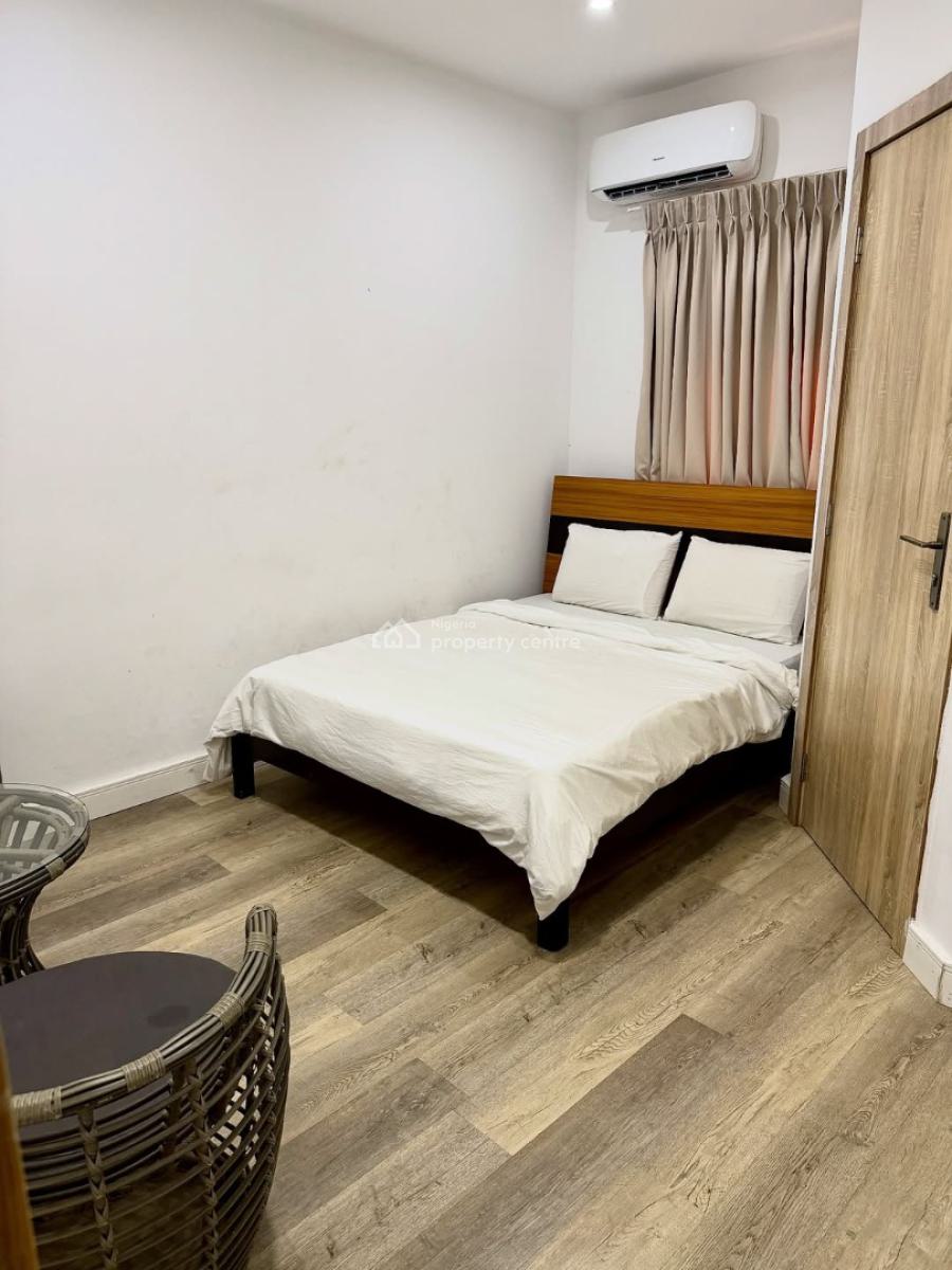 Nicely Furnished 3 Bedroom Apartment, Lekki, Lagos, Flat / Apartment Short Let