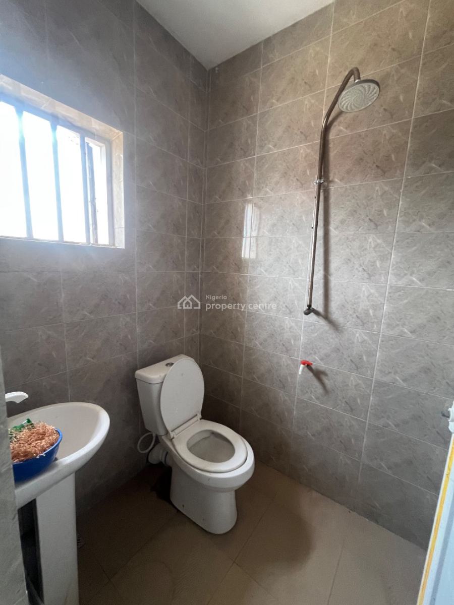 2 Bedroom Flat, Costal Road, Okun-ajah, Ajah, Lagos, Flat / Apartment for Rent