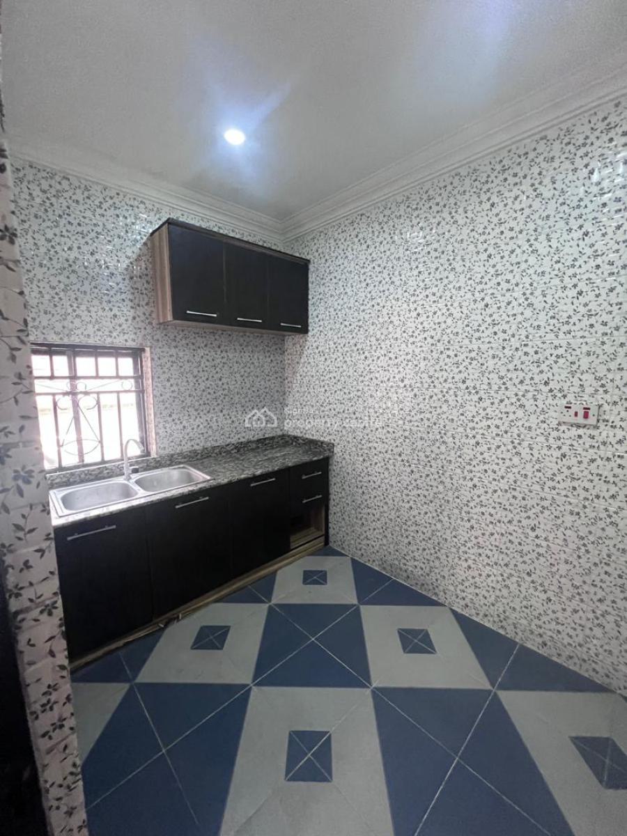 2 Bedroom Apartment, Lekki Phase 1, Lekki, Lagos, Flat / Apartment for Rent