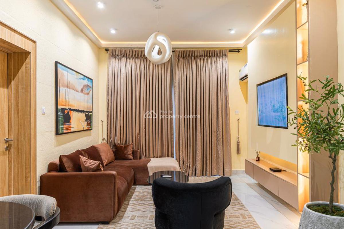 Luxurious 1 Bedroom Apartmen, Off Admiralty Way, Lekki Phase 1, Lekki, Lagos, Mini Flat (room and Parlour) Short Let