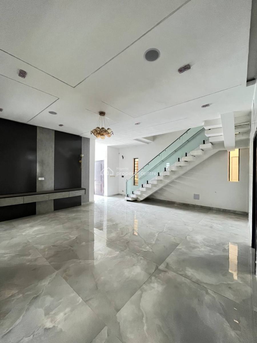 5 Bedroom Detached House with Bq, Osapa, Lekki, Lagos, Detached Duplex for Sale