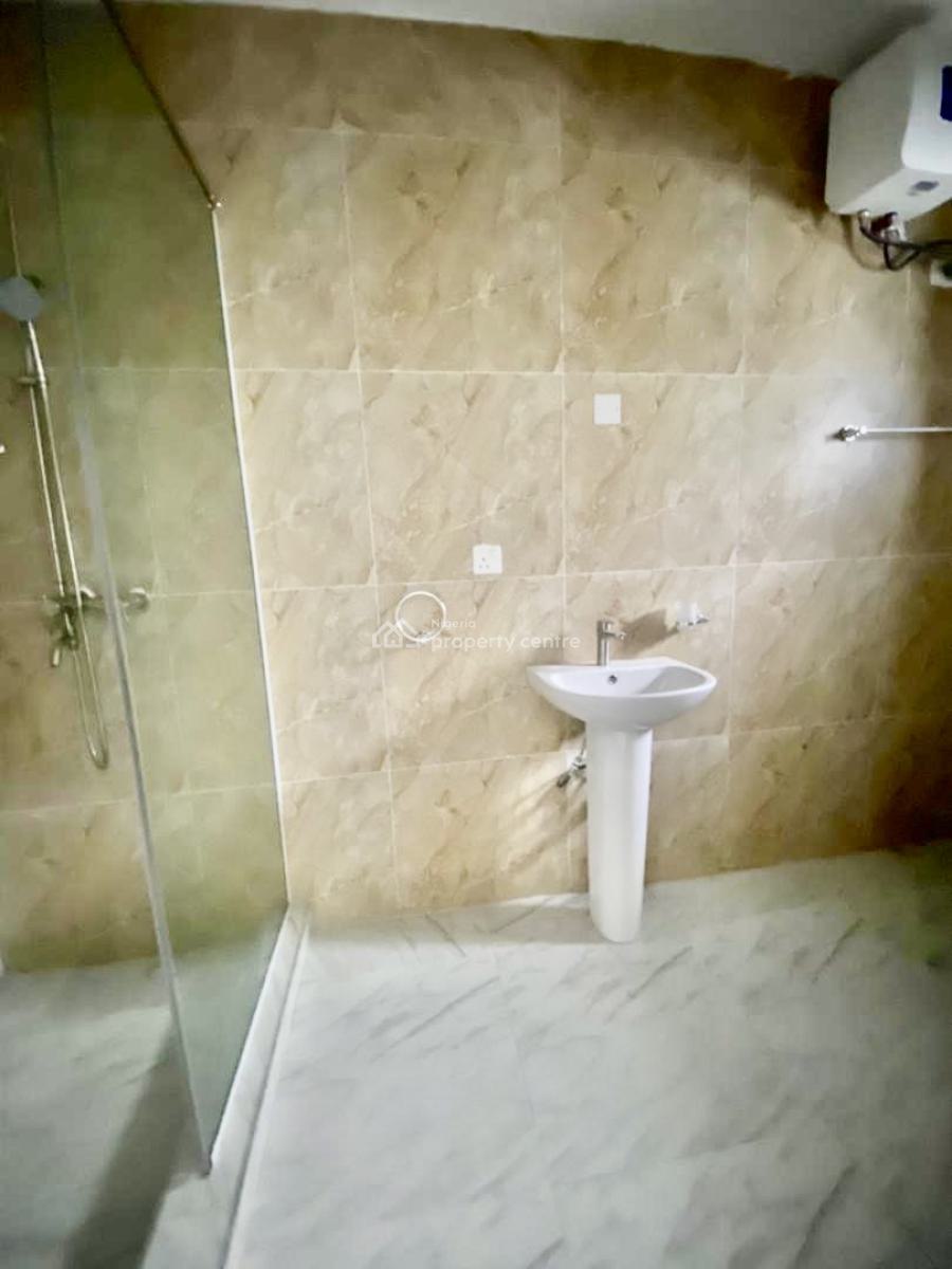 Luxury and Beautiful  Service with a B Q, Lekki Scheme 2, Ajah, Lagos, Terraced Duplex for Rent