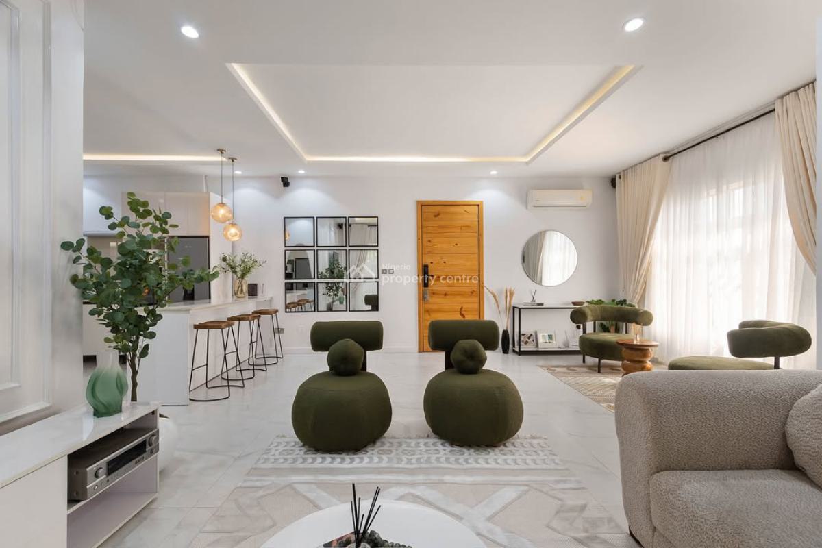 Nicely Furnished 2 Bedroom Apartment, Lekki Phase 1, Lekki, Lagos, Flat / Apartment Short Let