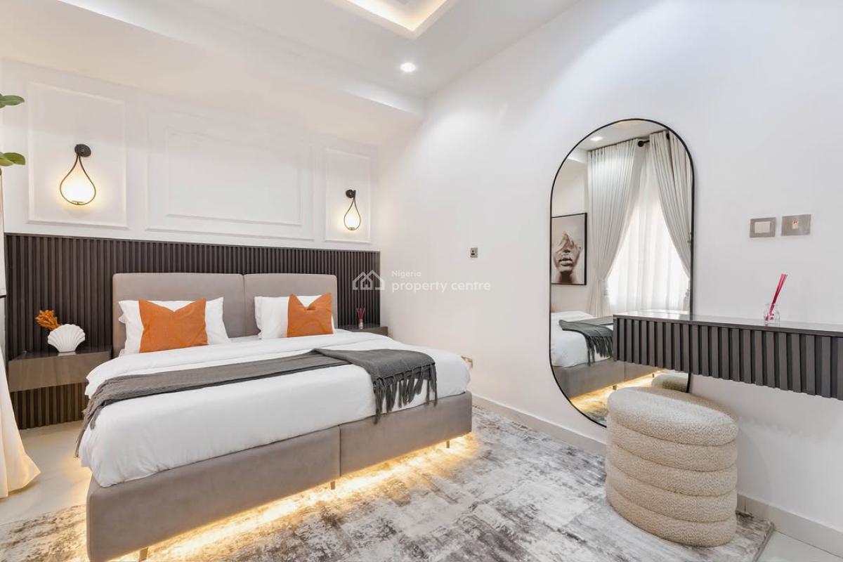 Nicely Furnished 2 Bedroom Apartment, Lekki Phase 1, Lekki, Lagos, Flat / Apartment Short Let