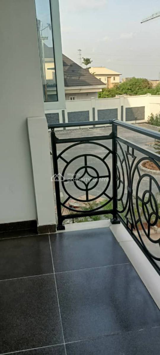 Clean & Spacious Furnished 3-bedroom Apartment with Staff Quarters, Banana Island, Ikoyi, Lagos, Flat / Apartment for Rent