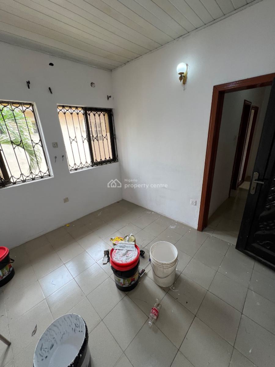Standard Room and Parlour (upstairs), Lekki Phase 1, Lekki, Lagos, Mini Flat (room and Parlour) for Rent