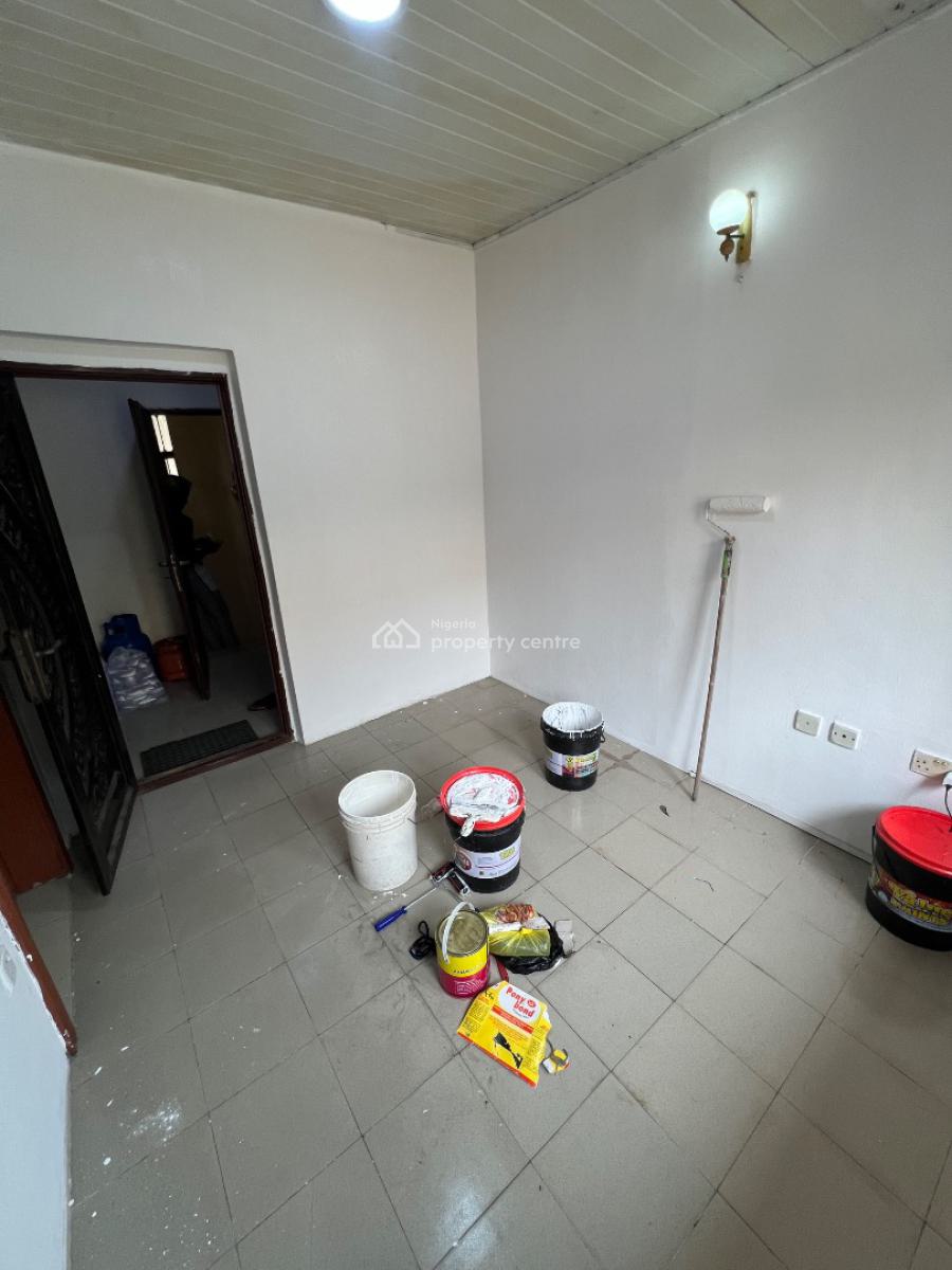 Standard Room and Parlour (upstairs), Lekki Phase 1, Lekki, Lagos, Mini Flat (room and Parlour) for Rent