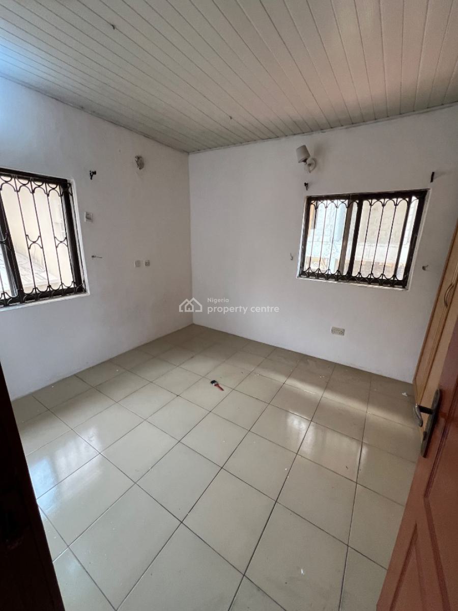 Standard Room and Parlour (upstairs), Lekki Phase 1, Lekki, Lagos, Mini Flat (room and Parlour) for Rent