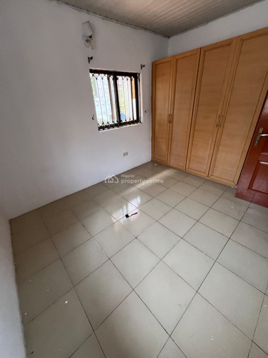 Standard Room and Parlour (upstairs), Lekki Phase 1, Lekki, Lagos, Mini Flat (room and Parlour) for Rent