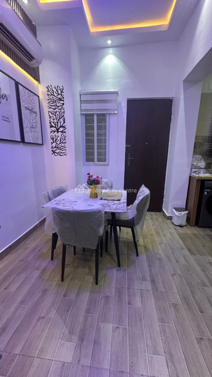 Fully Furnished 2 Bedroom Masionette, Lekki Phase 1, Lekki, Lagos, Flat / Apartment for Rent