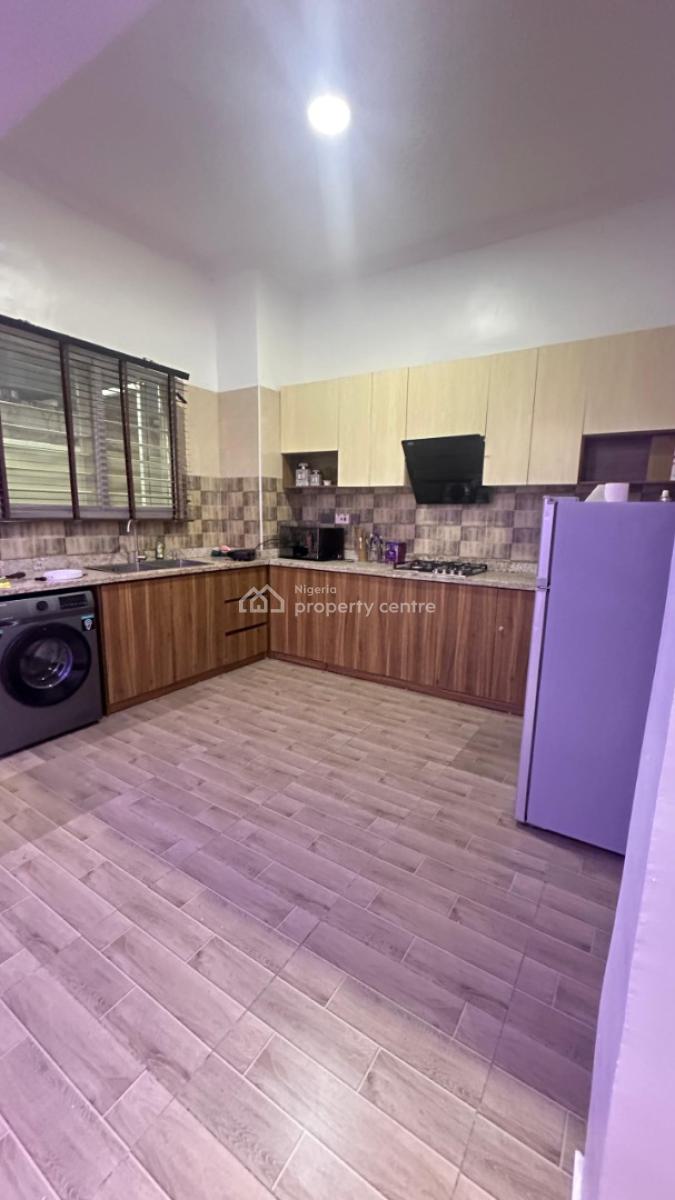 Fully Furnished 2 Bedroom Masionette, Lekki Phase 1, Lekki, Lagos, Flat / Apartment for Rent