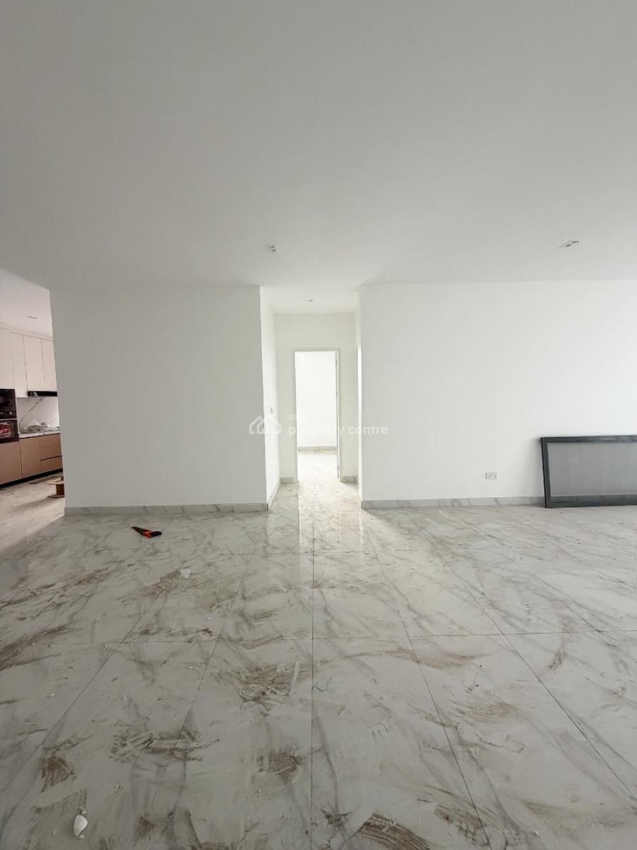 Stunning 2 Bedroom Apartment with Bq, Lekki Phase 1, Lekki, Lagos, Block of Flats for Sale