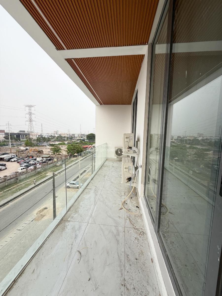 Stunning 2 Bedroom Apartment with Bq, Lekki Phase 1, Lekki, Lagos, Block of Flats for Sale