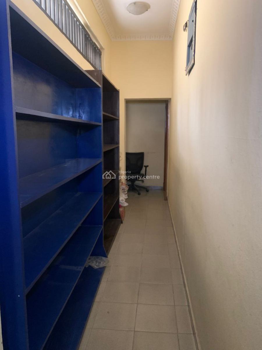 Ground Floor 3-bedroom Apartment, Lekki Phase 1, Lekki, Lagos, Commercial Property for Rent