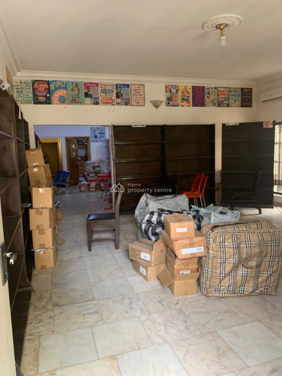 Ground Floor 3-bedroom Apartment, Lekki Phase 1, Lekki, Lagos, Commercial Property for Rent