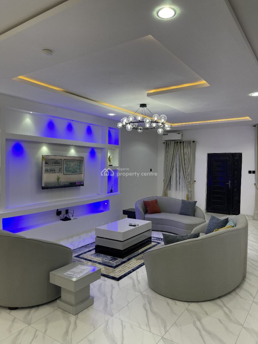 3 Bedroom Apartment, Okota, Isolo, Lagos, Flat / Apartment Short Let