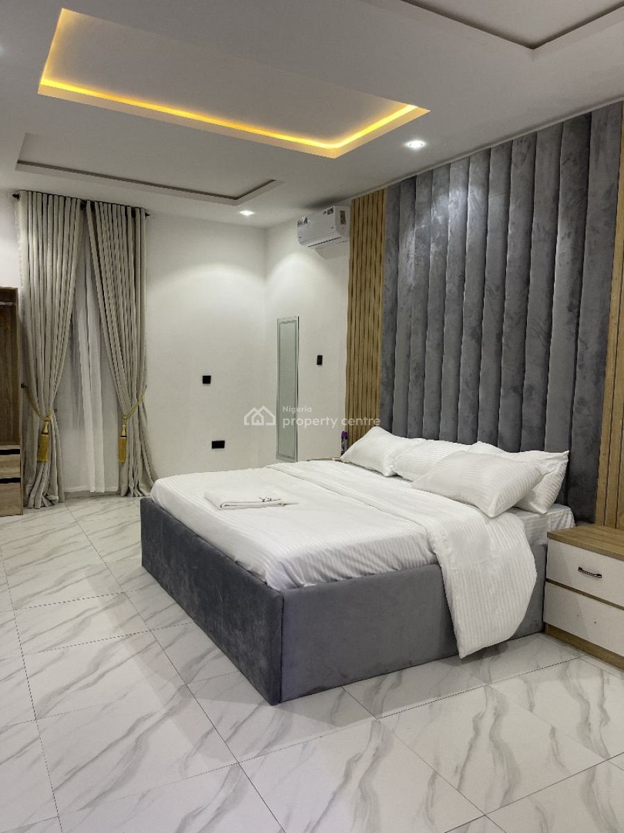 3 Bedroom Apartment, Okota, Isolo, Lagos, Flat / Apartment Short Let