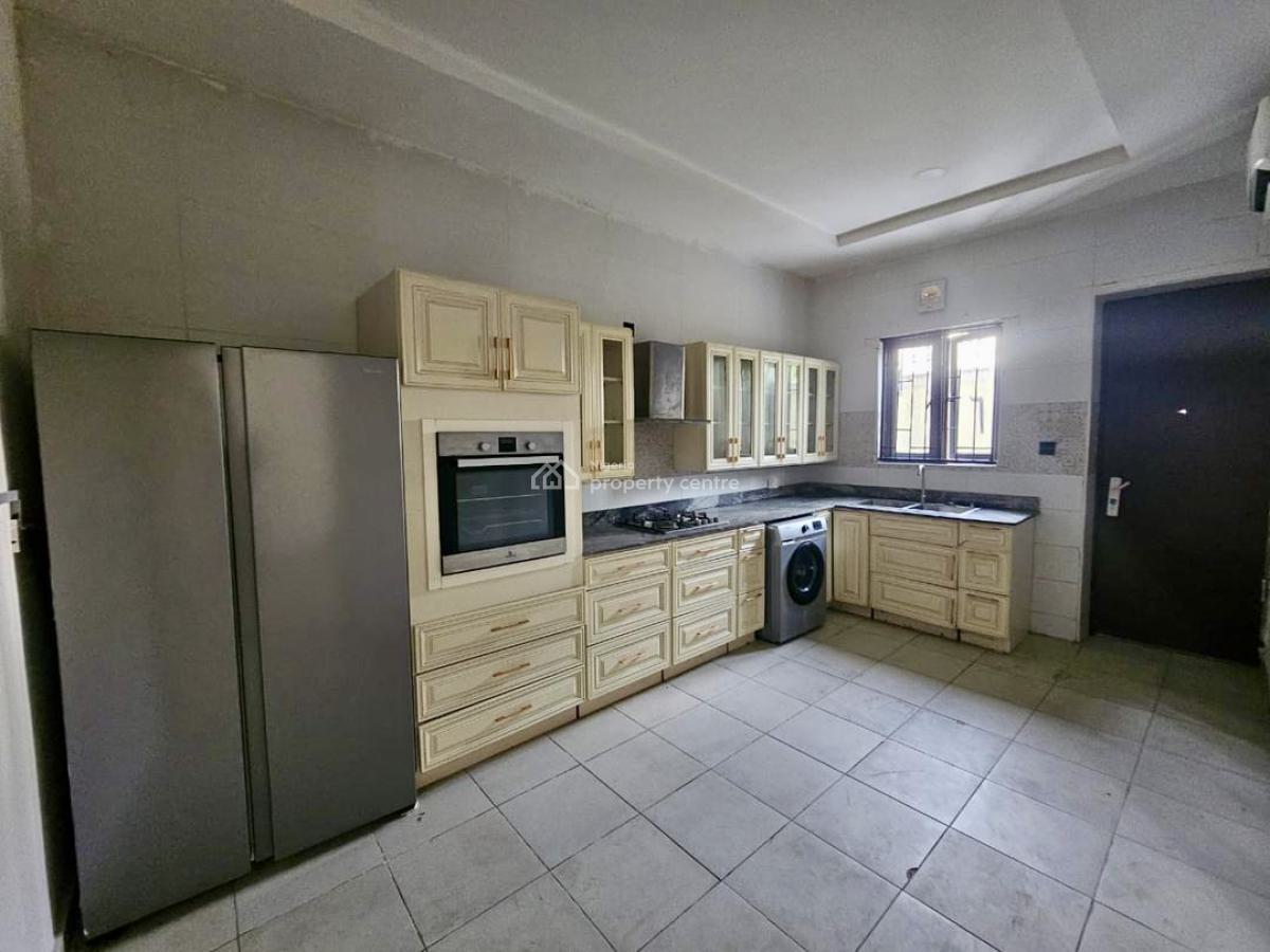 Well-maintained & Fully Serviced 4 Bedrooms Terraced Duplex with Bq, Pool, Old Ikoyi, Ikoyi, Lagos, Terraced Duplex for Rent