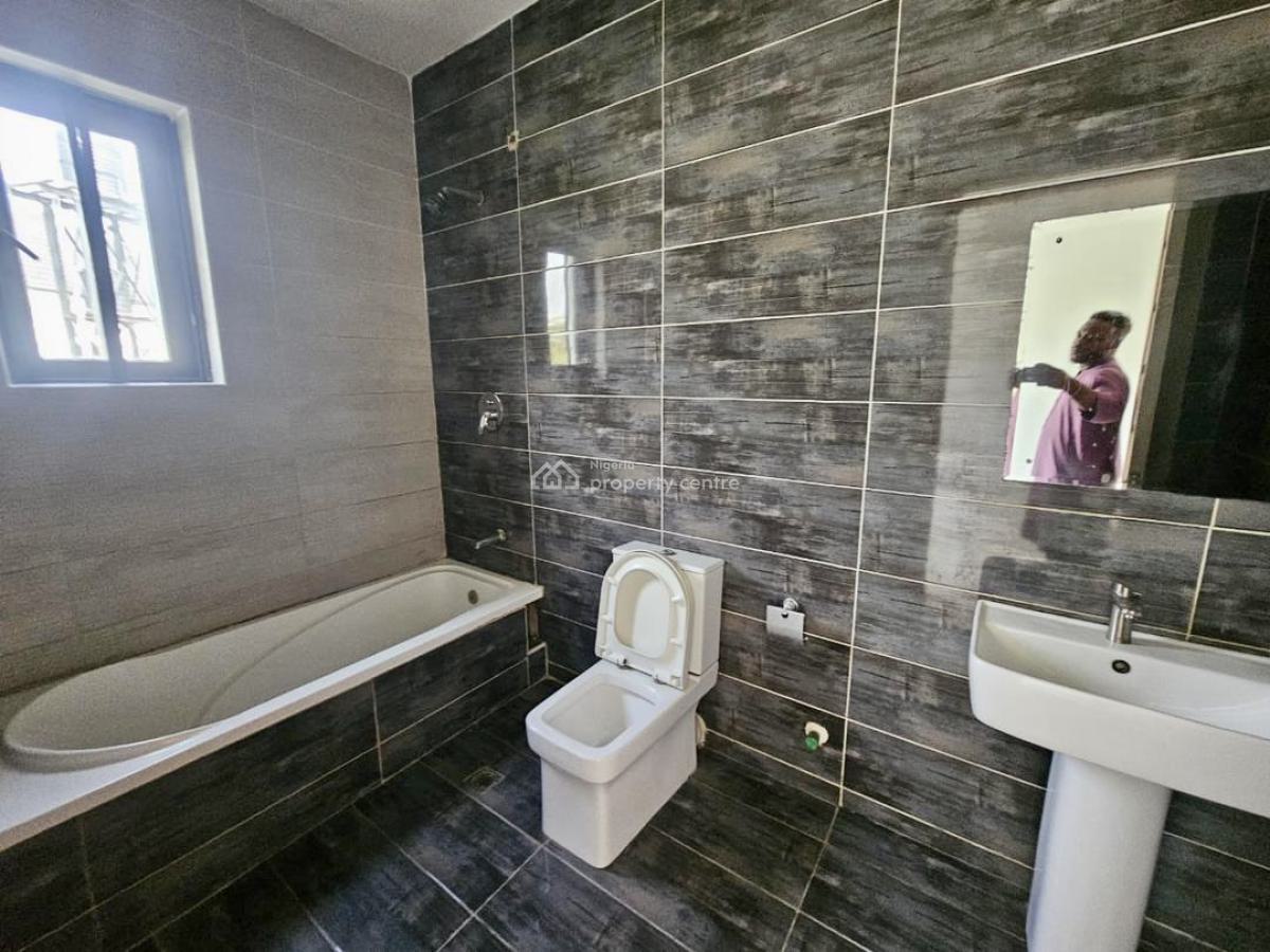 Well-maintained & Fully Serviced 4 Bedrooms Terraced Duplex with Bq, Pool, Old Ikoyi, Ikoyi, Lagos, Terraced Duplex for Rent