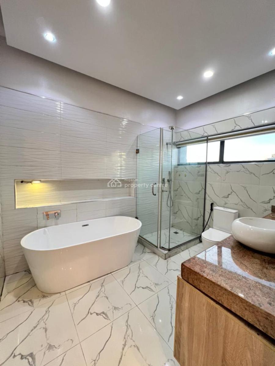 Executive Luxury Spacious 4 Bedroom Terrace Duplex, Off Freedom By Renee Supermarket, Lekki Phase 1, Lekki, Lagos, Flat / Apartment for Rent