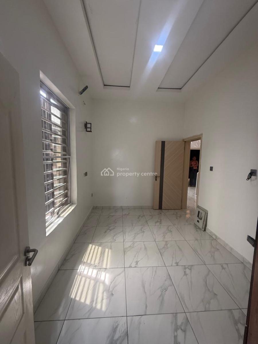 Nice and Spacious Single Rooms Upstairs, Lekki Conservatives Center, Lekki, Lagos, Self Contain (single Rooms) for Rent