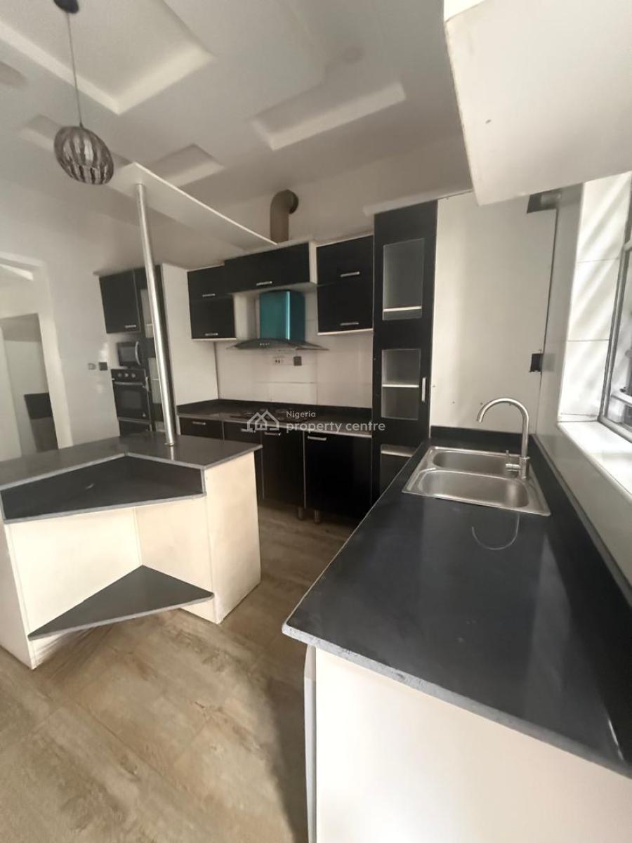 Nice and Spacious Single Rooms Upstairs, Lekki Conservatives Center, Lekki, Lagos, Self Contain (single Rooms) for Rent