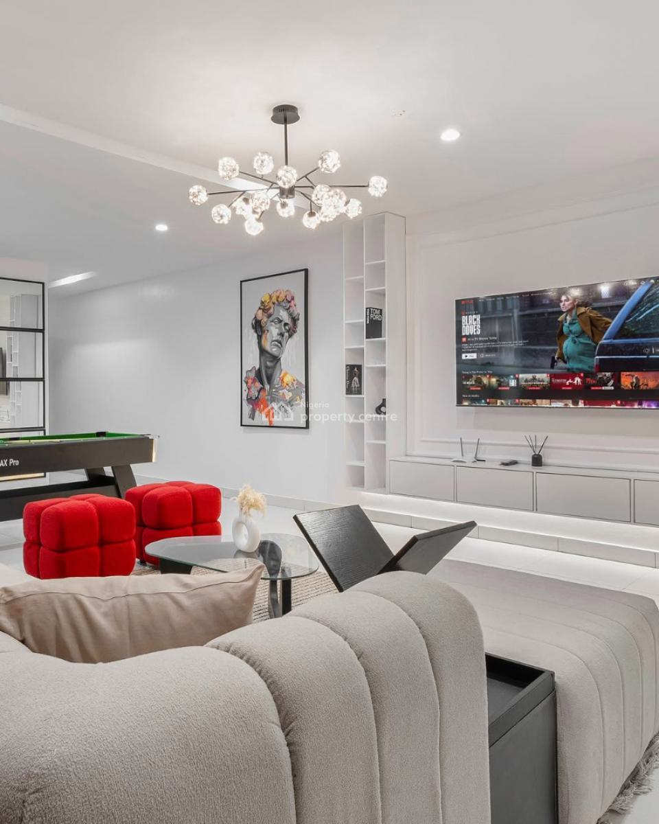 Nicely Furnished 2 Bedroom Apartment, Lekki Phase 1, Lekki, Lagos, Flat / Apartment Short Let