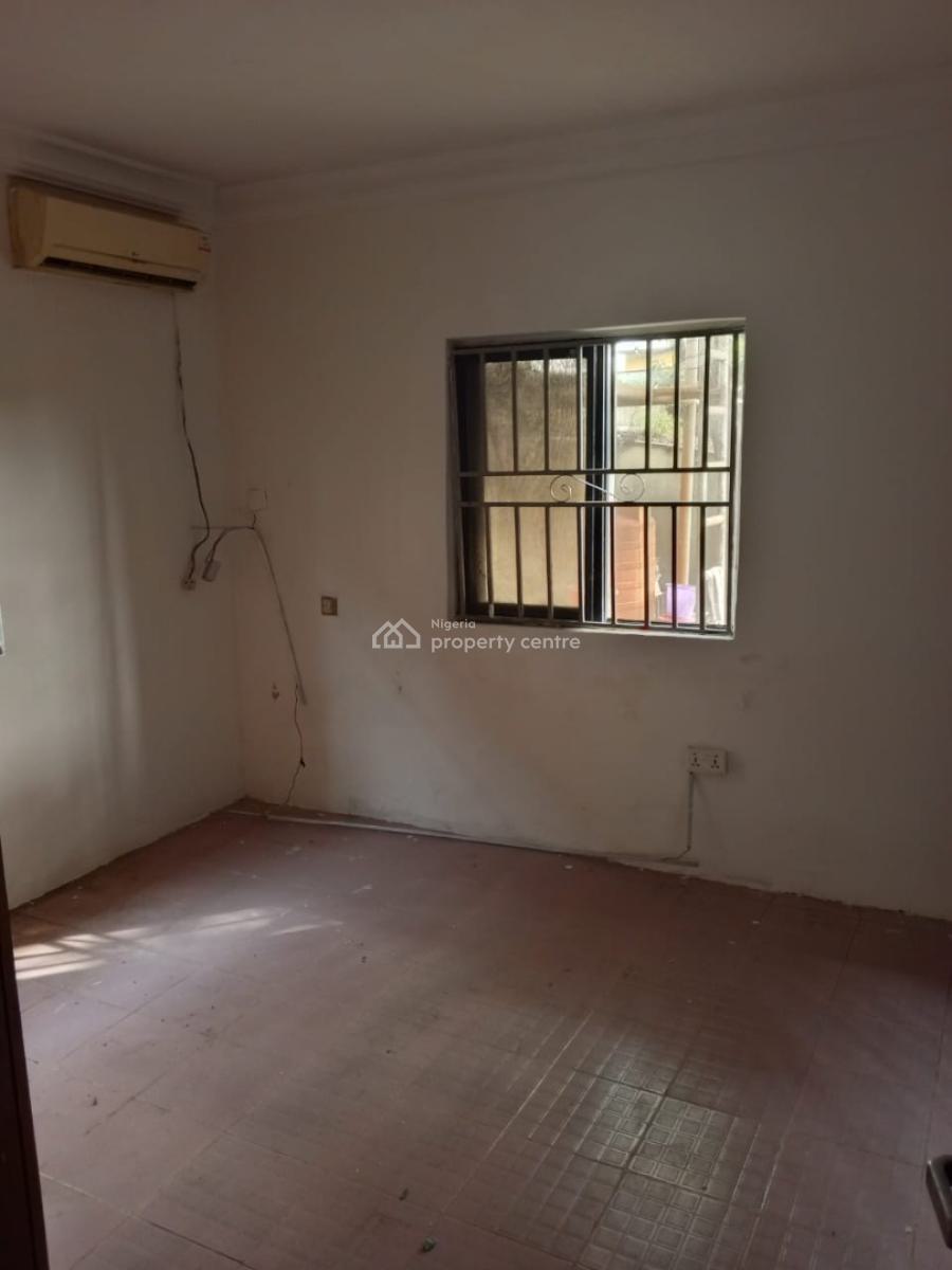 Three Bedrooms Flat, Ado Road, Ajah, Lagos, Flat / Apartment for Rent