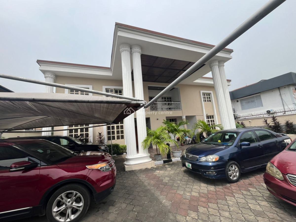 Spacious 5 Bedroom Detached Duplex with 2 Bqs, Lekki Phase 1, Lekki, Lagos, Detached Duplex for Rent