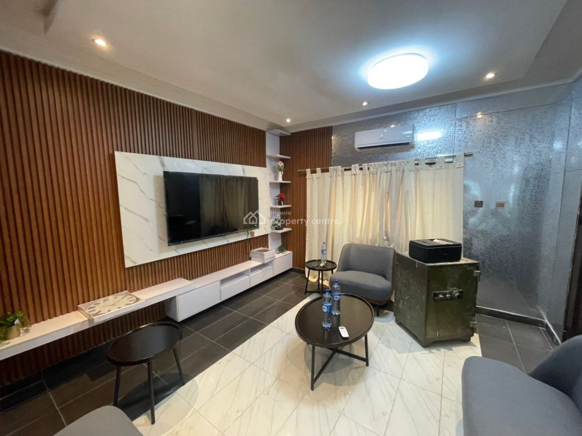 Tastefully Furnished 3 Bedroom Flat with Bq in a Secured Estate, Victoria Island (vi), Lagos, Flat / Apartment for Rent