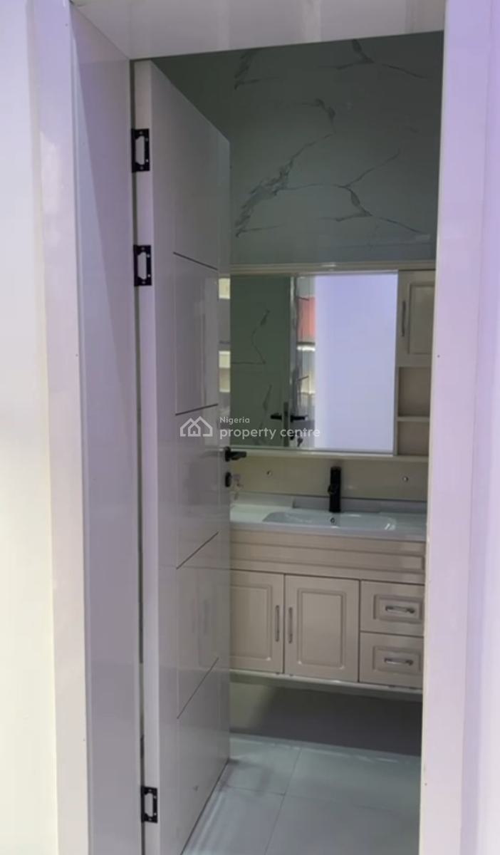 Beautifully Designed 5 Bedrooms Fully Detached with 2 Boys Quarter, Pinnock Phase 3, Ikate, Lekki, Lagos, Detached Duplex for Sale