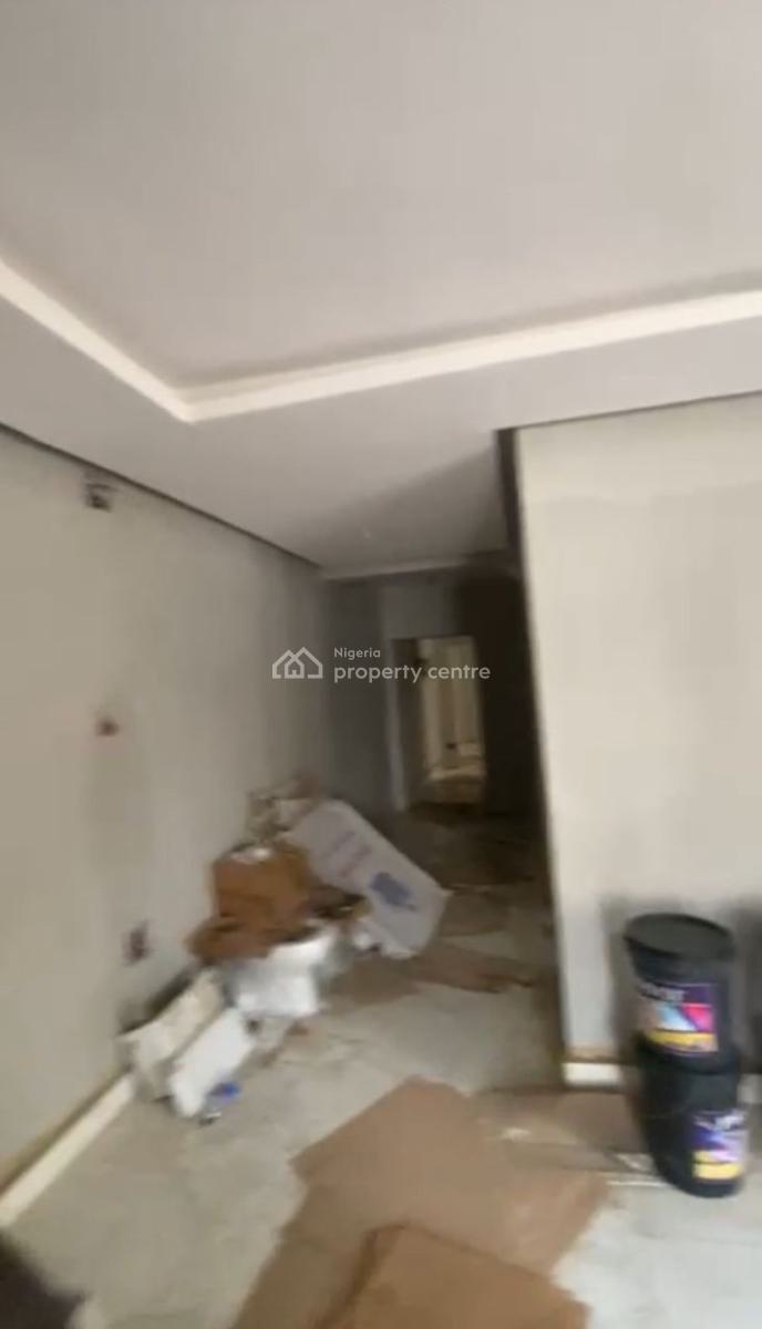 Renovated 2 Bedroom Up Flat, Off Oguntana Crescent, Gbagada Phase 1, Gbagada, Lagos, House for Rent