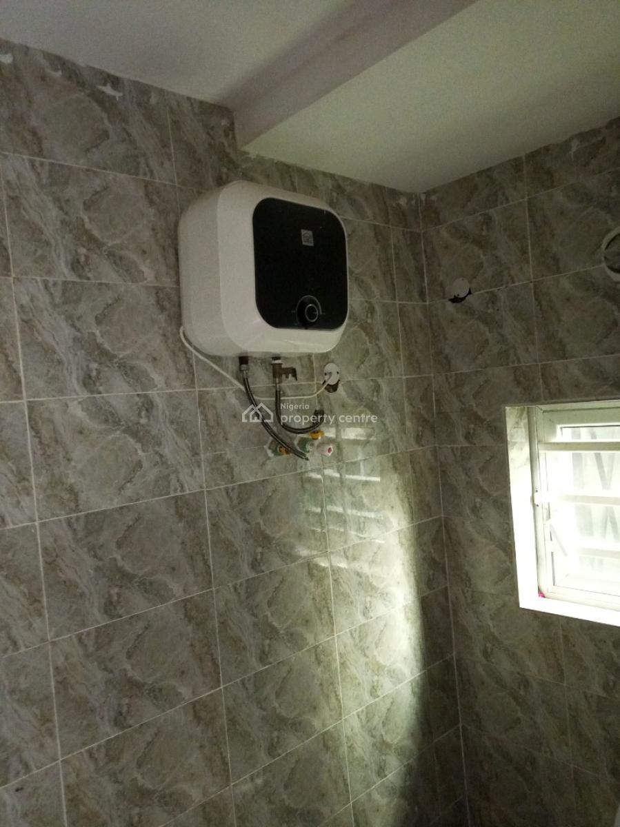 Newly Refurbished 3 Bedrooms Spacious Luxury Apartment, Hopeville Estate, Sangotedo, Ajah, Lagos, Flat / Apartment for Rent