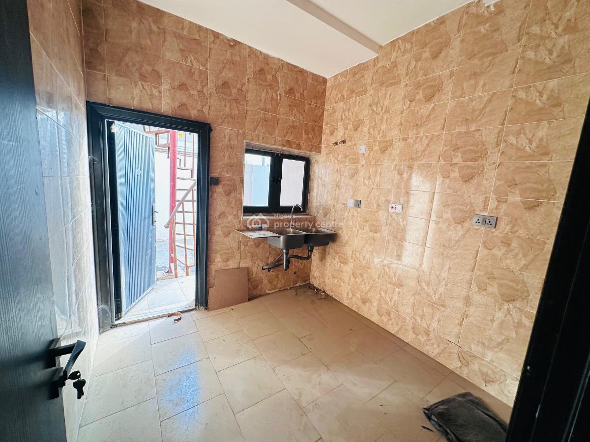 3 Bedroom Flat, Jahi, Abuja, Block of Flats for Sale