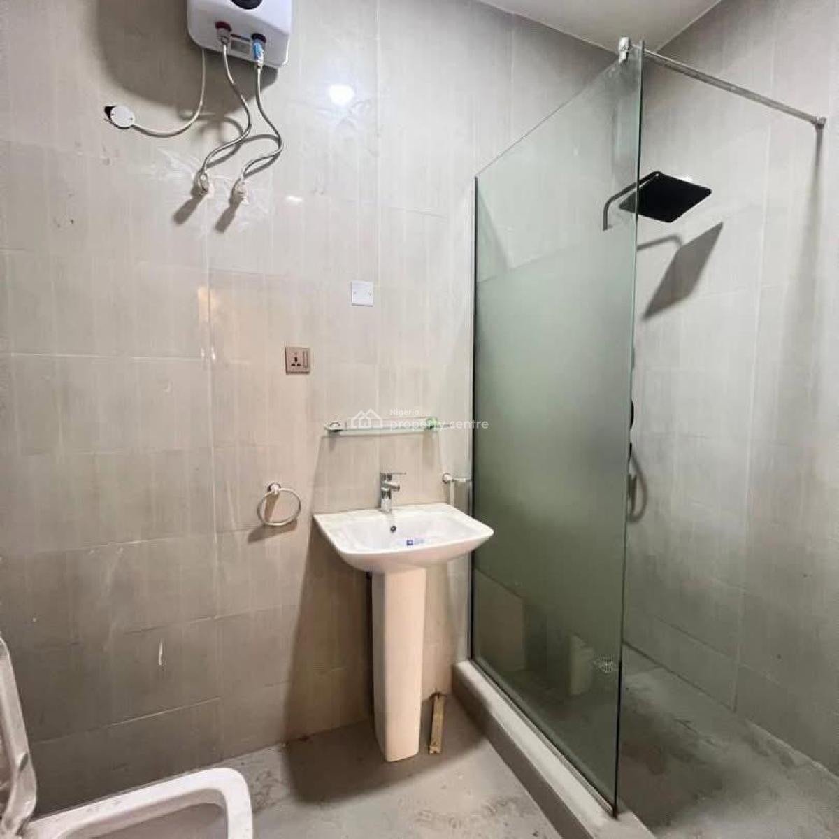 Lovely 2 Bedroom Apartment, Ikeja, Lagos, Flat / Apartment for Sale